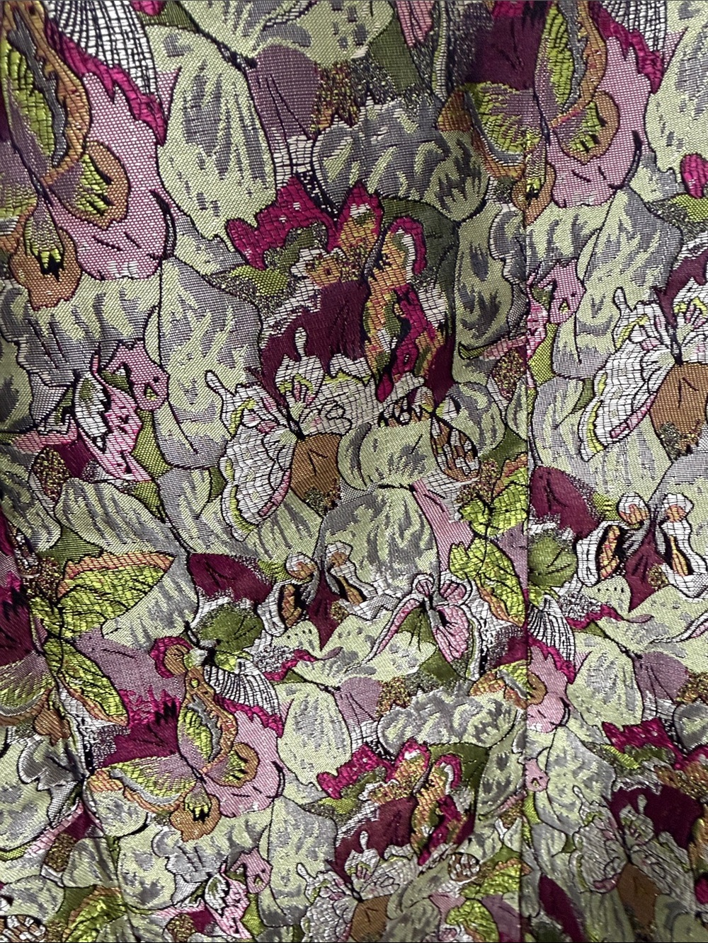 Tonka Shiny Luxury Brocade Floral and Butterfly Blazer in Green and Burgundy - Picture 5 of 10